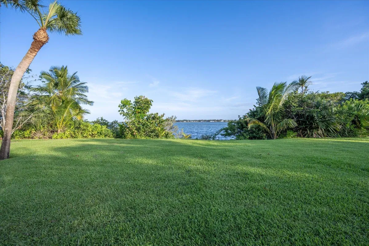 Sewall's Point Residence photo 79