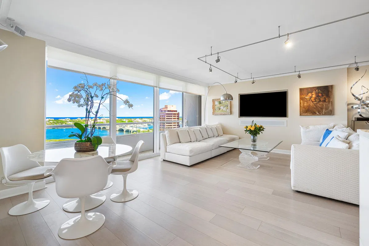 The Plaza of The Palm Beaches Unit 15a photo 4