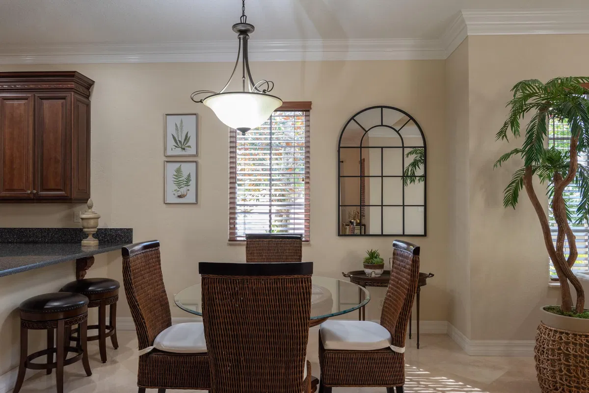 Canterbury Place Residence photo 7