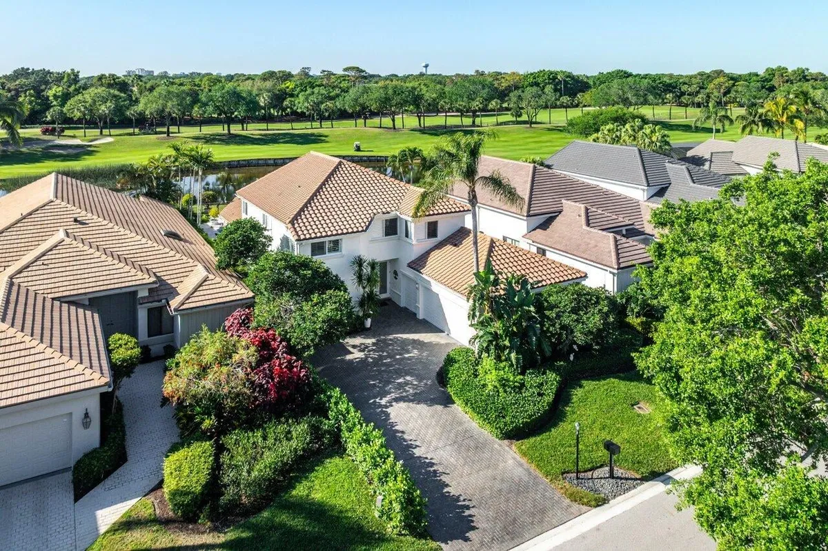 Frenchman's Creek Residence
