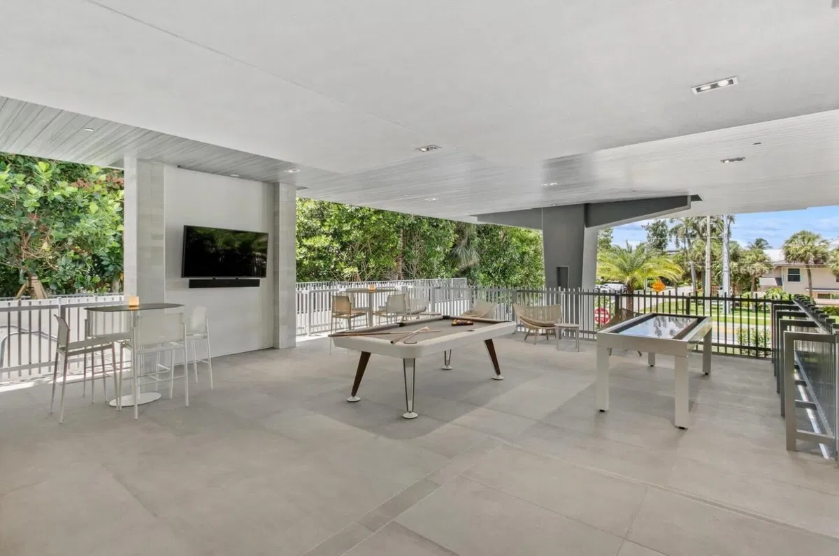 1625 Ocean Unit 10 photo 37