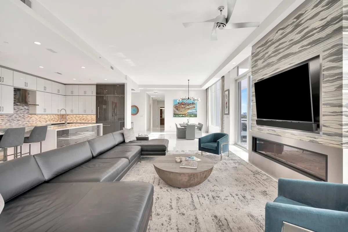 Azure Palm Beach Gardens Unit 412 photo 10