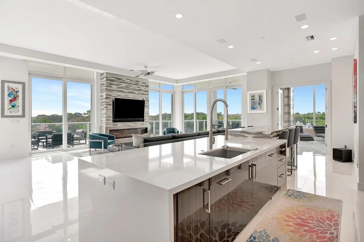 Azure Palm Beach Gardens Unit 412 photo 16