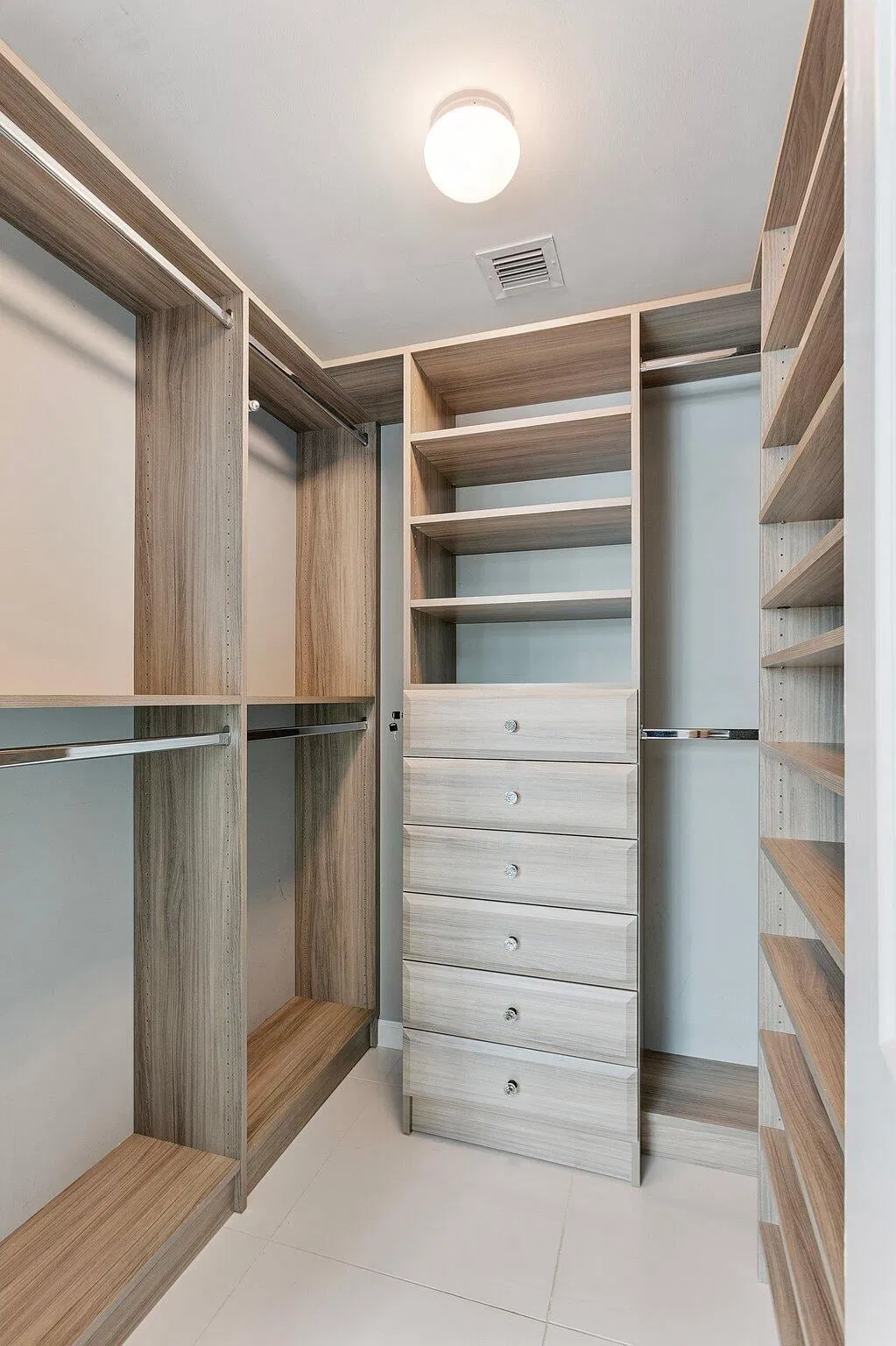 The Astor Unit 314 photo 22