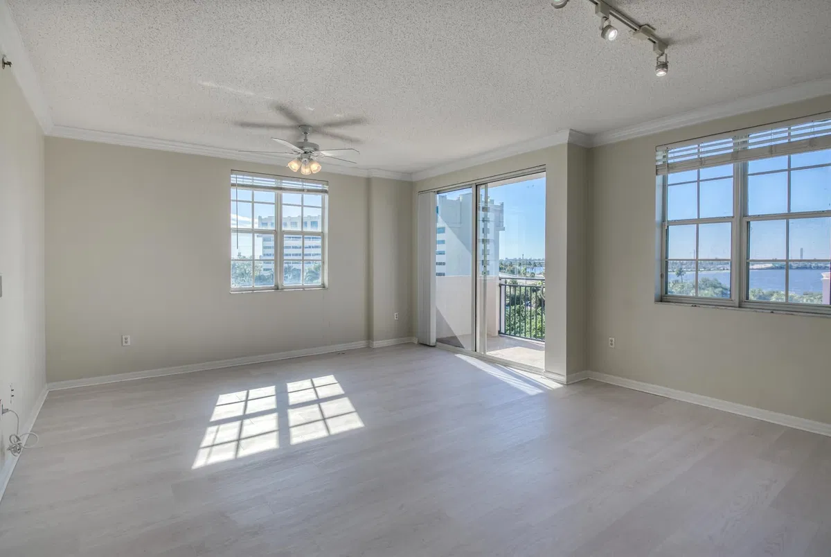 The Montecito Unit 513 photo 4
