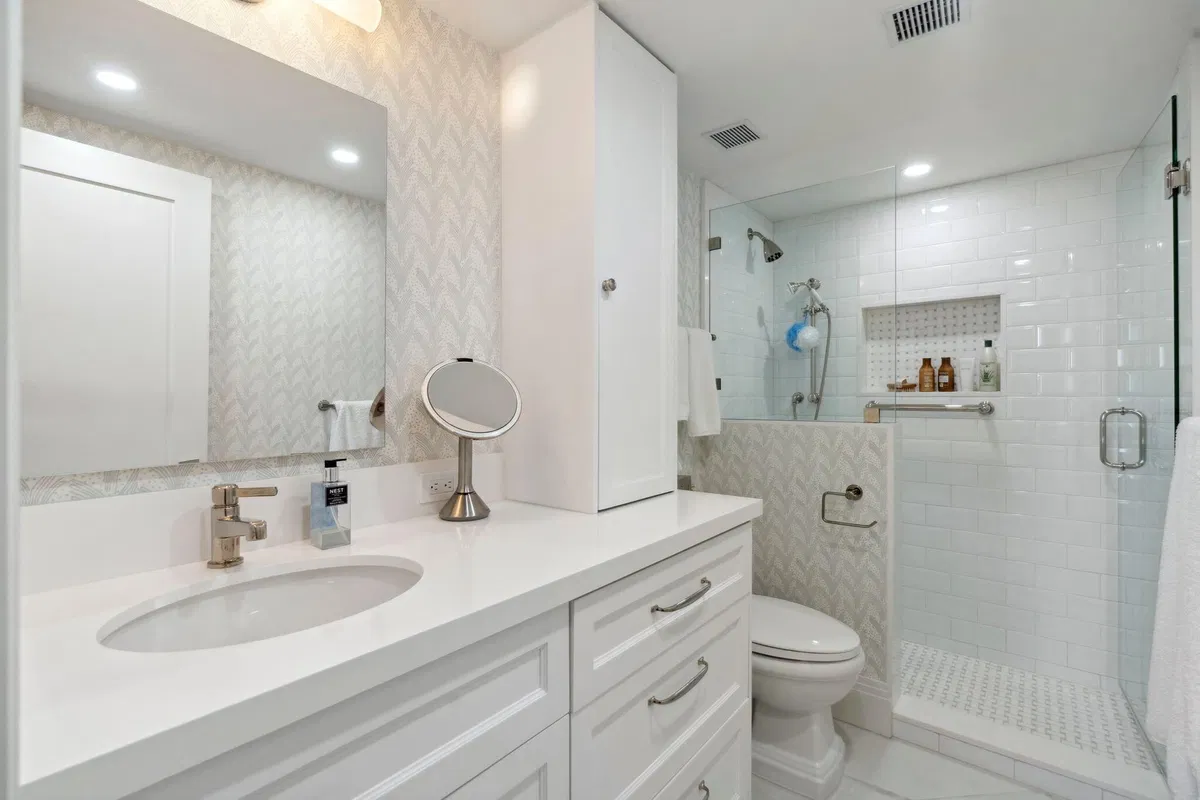Trianon Unit Ph2 photo 19