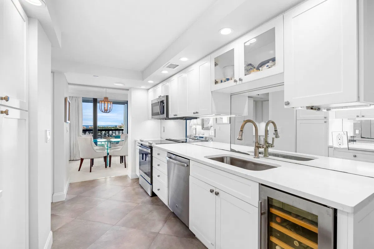 Waterview Towers Unit 1702 photo 7