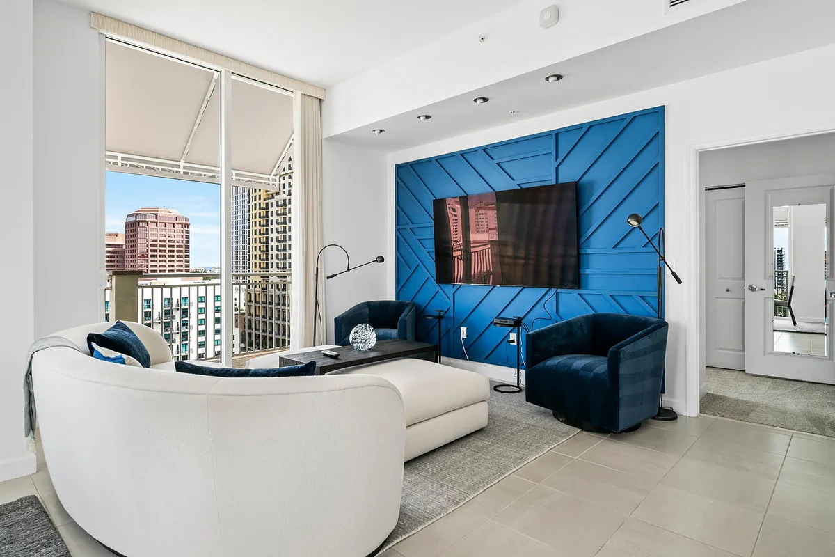 City Palms Unit 1042