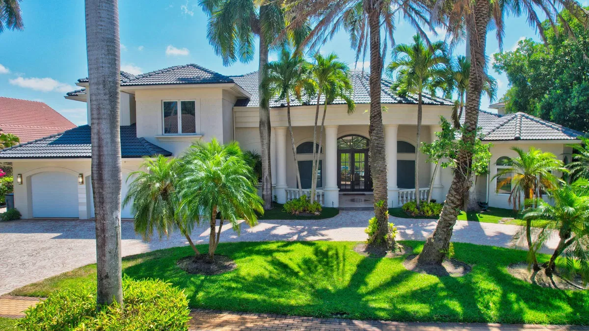 St. Andrews Country Club Residence