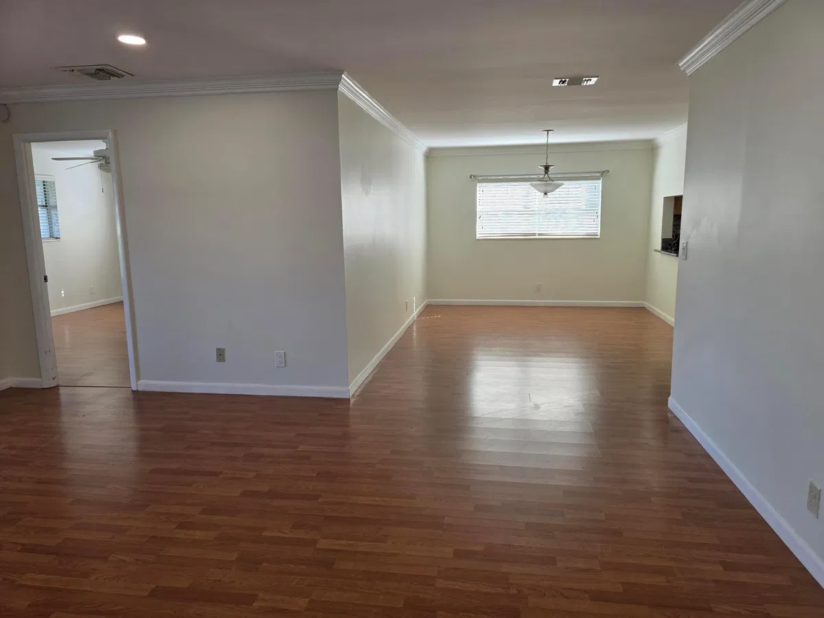 Residence photo 10