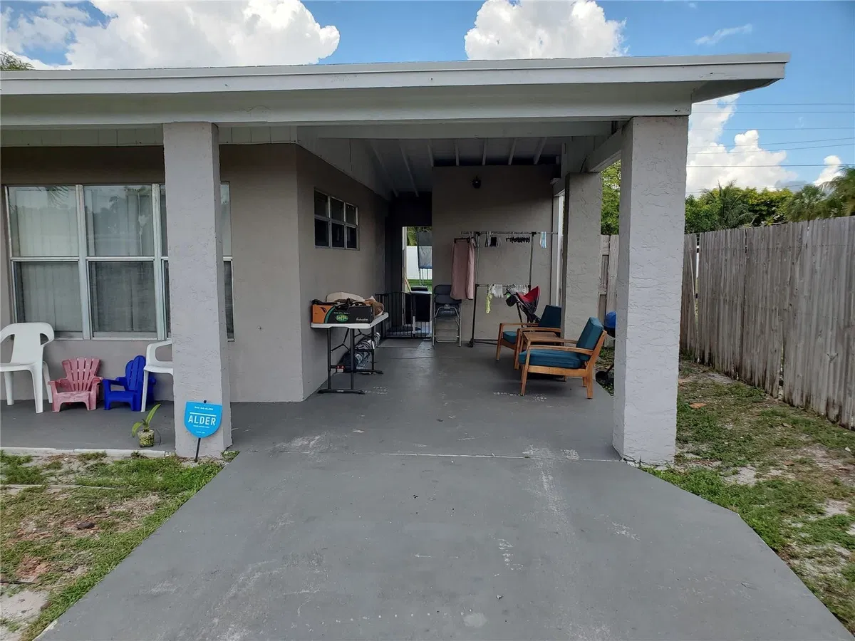 Residence photo 13