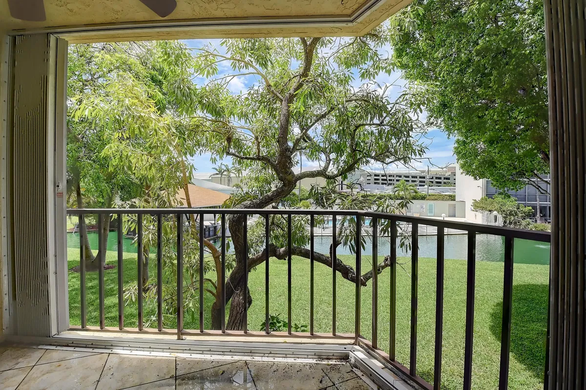  Unit 206 photo 22