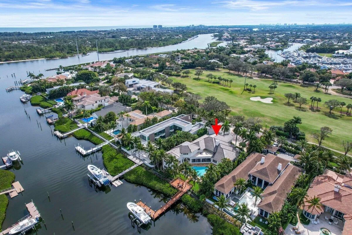 Admirals Cove Residence
