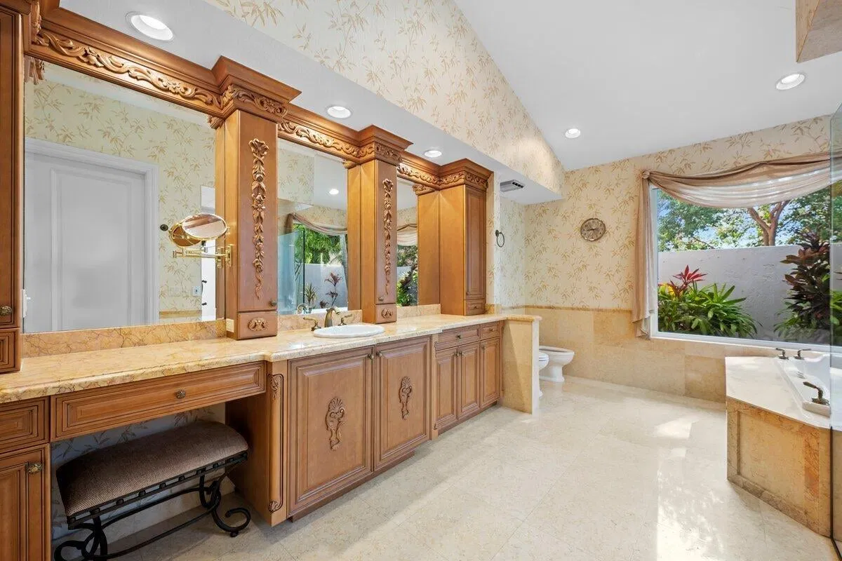 Admirals Cove Residence photo 10