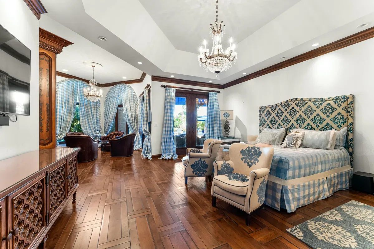Frenchman's Creek Residence photo 10