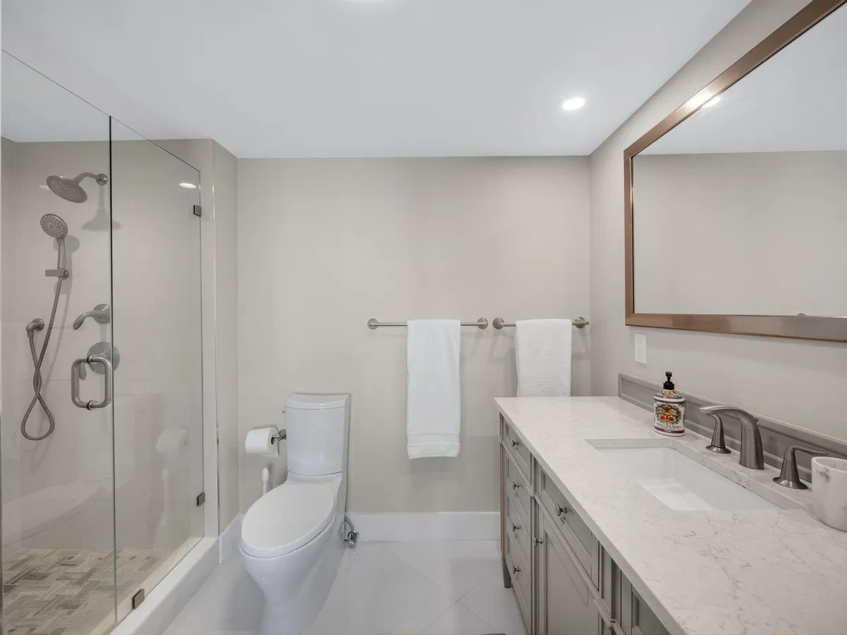 Singer Island Residence photo 16