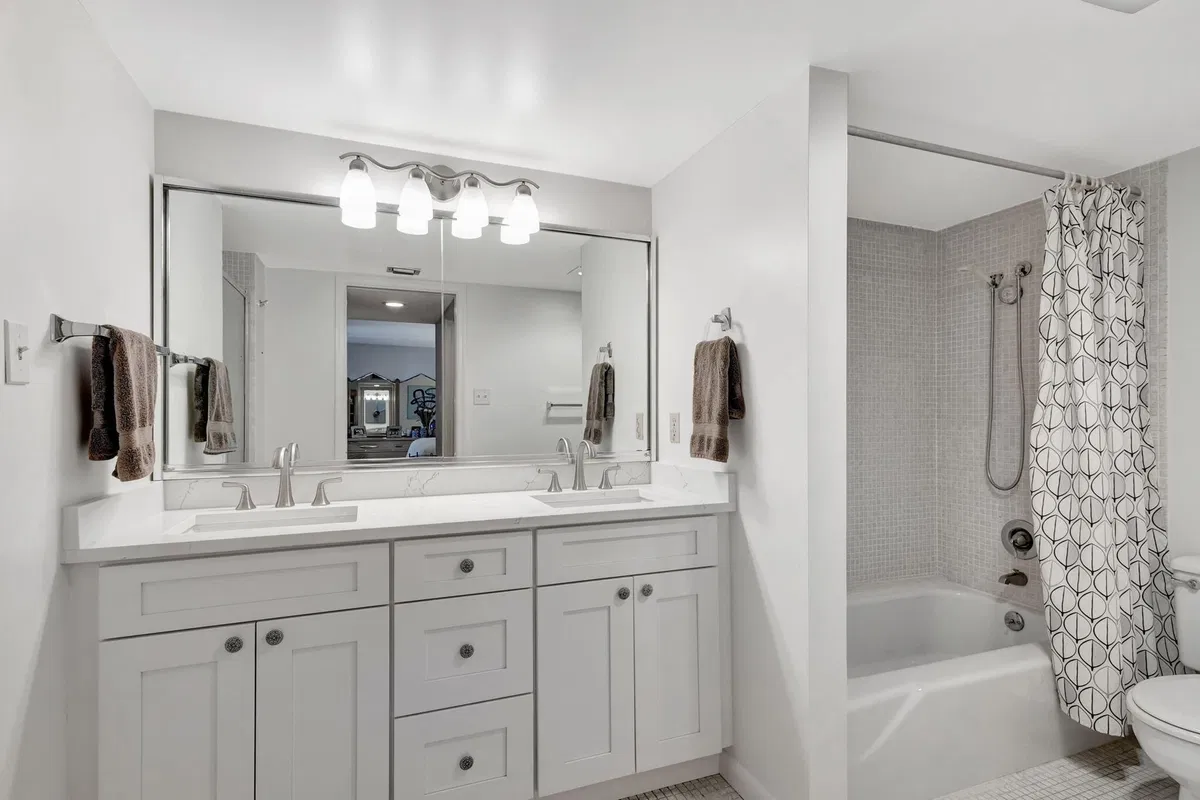 Eastpointe Singer Island Unit 15 A photo 34
