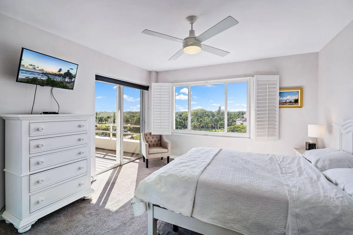 Palm Beach Towers, Palm Beach Unit 626b photo 7