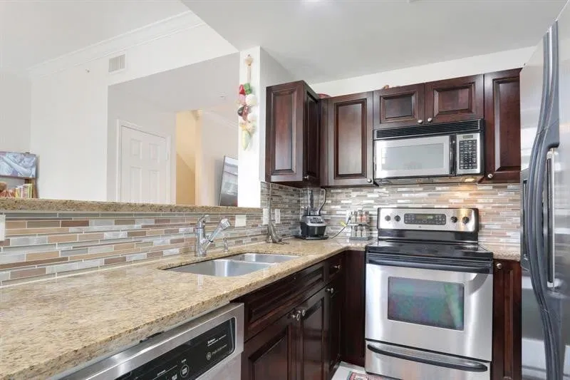 Downtown West Palm Beach Unit 652 photo 4