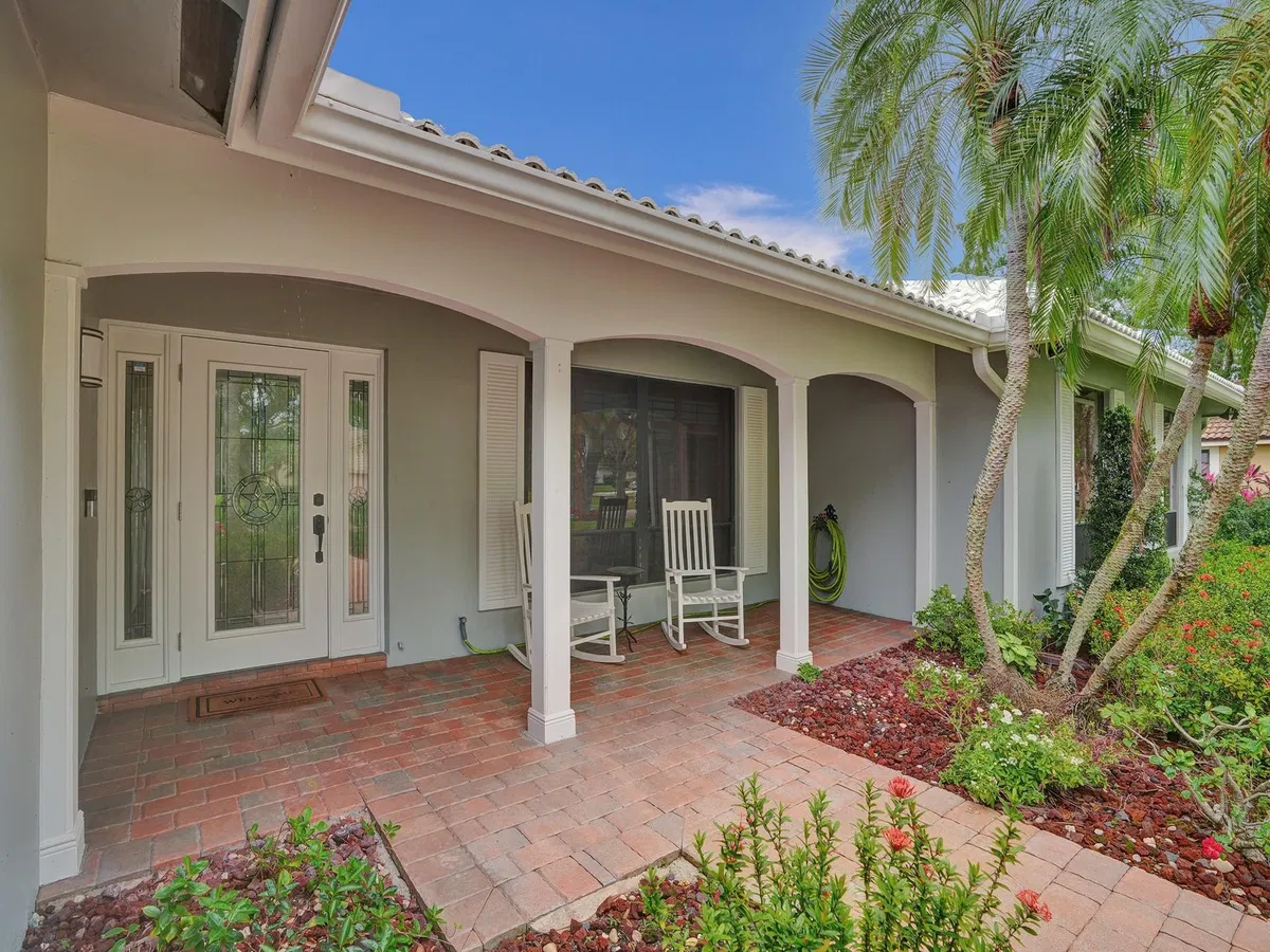 Boca Bath & Tennis Residence photo 13
