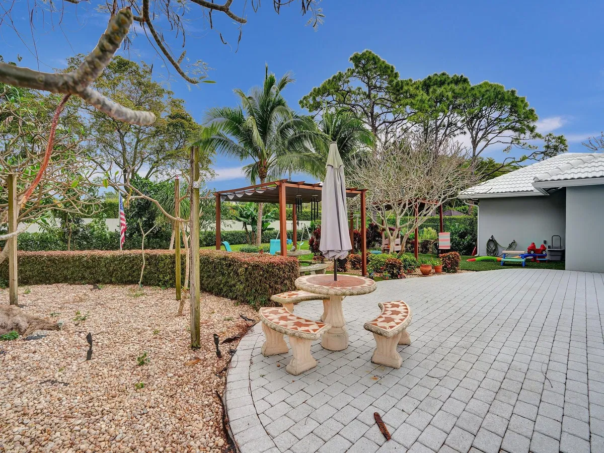 Boca Bath & Tennis Residence photo 79