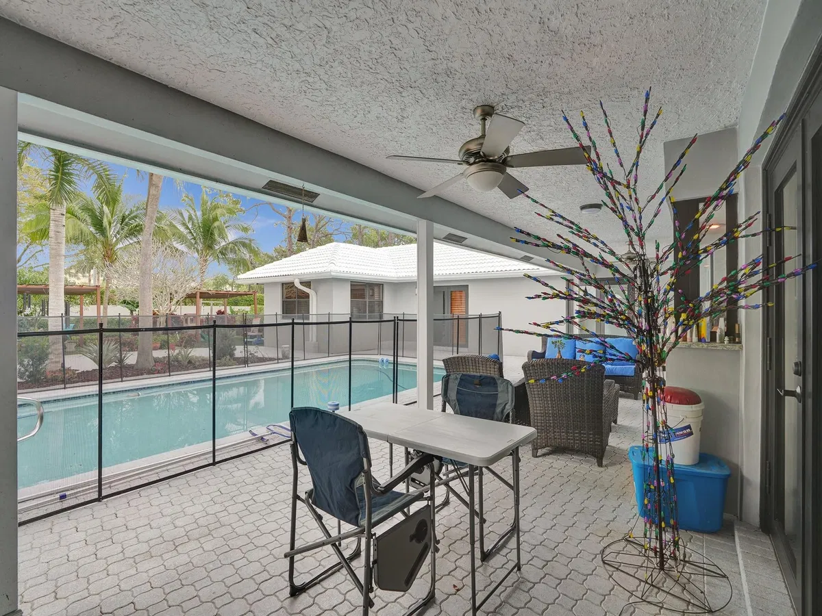 Boca Bath & Tennis Residence photo 82