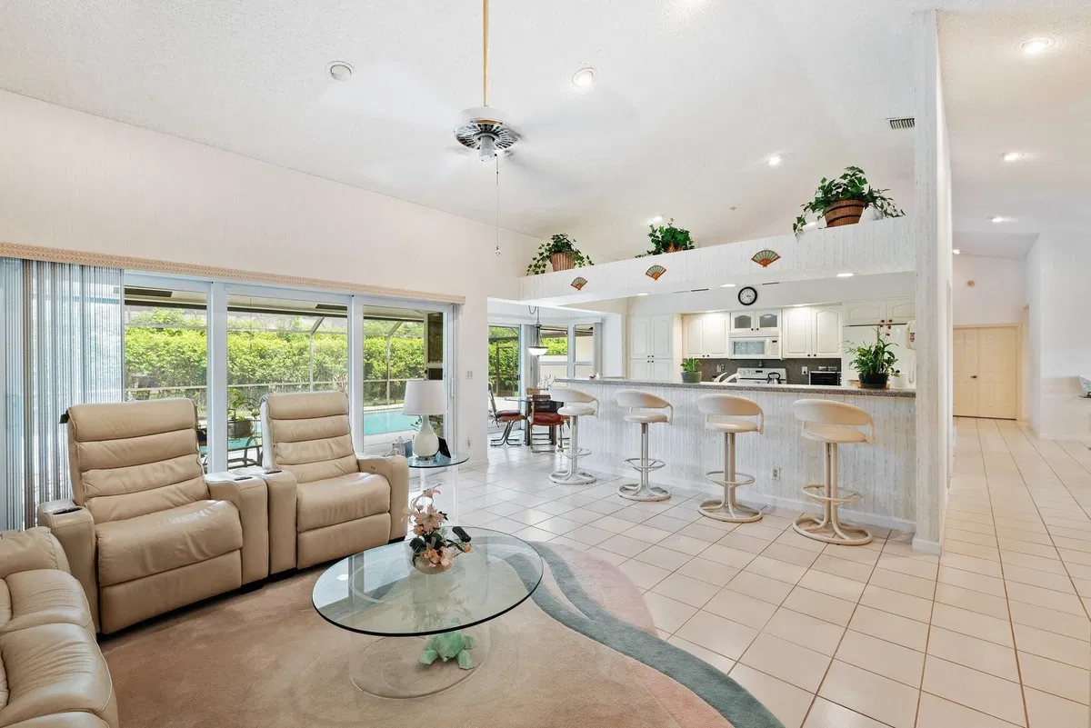 Colonnade Boca Raton Residence photo 10