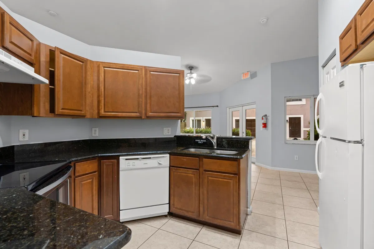 Residence photo 7
