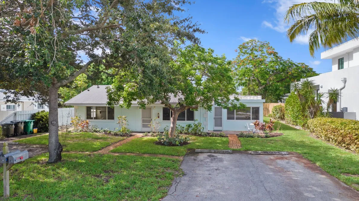 Palm Trail Delray Beach Residence photo 4