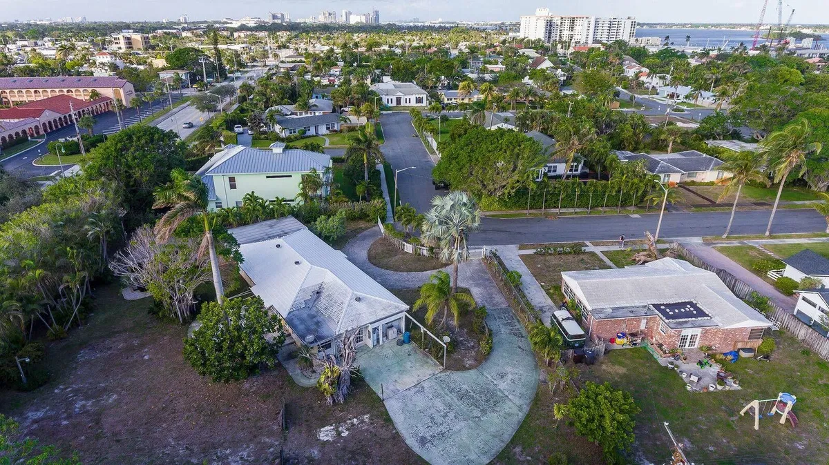 SoSo West Palm Beach Residence photo 10