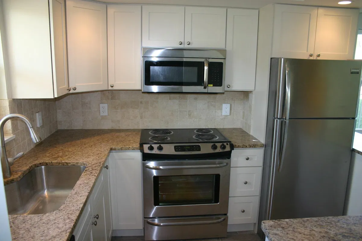 Unit 101 photo 7