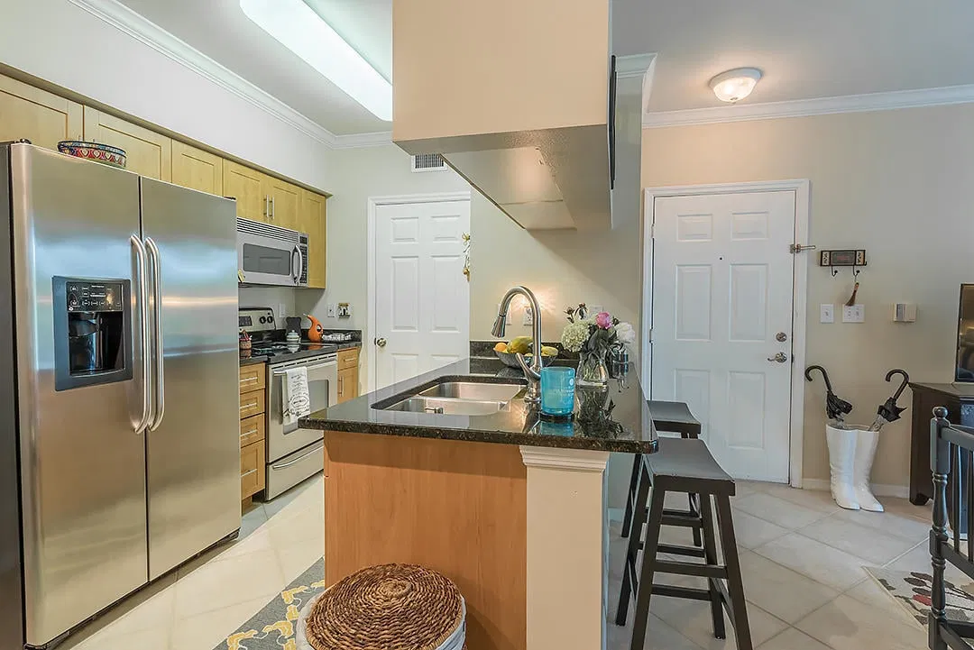 Unit 207 photo 7