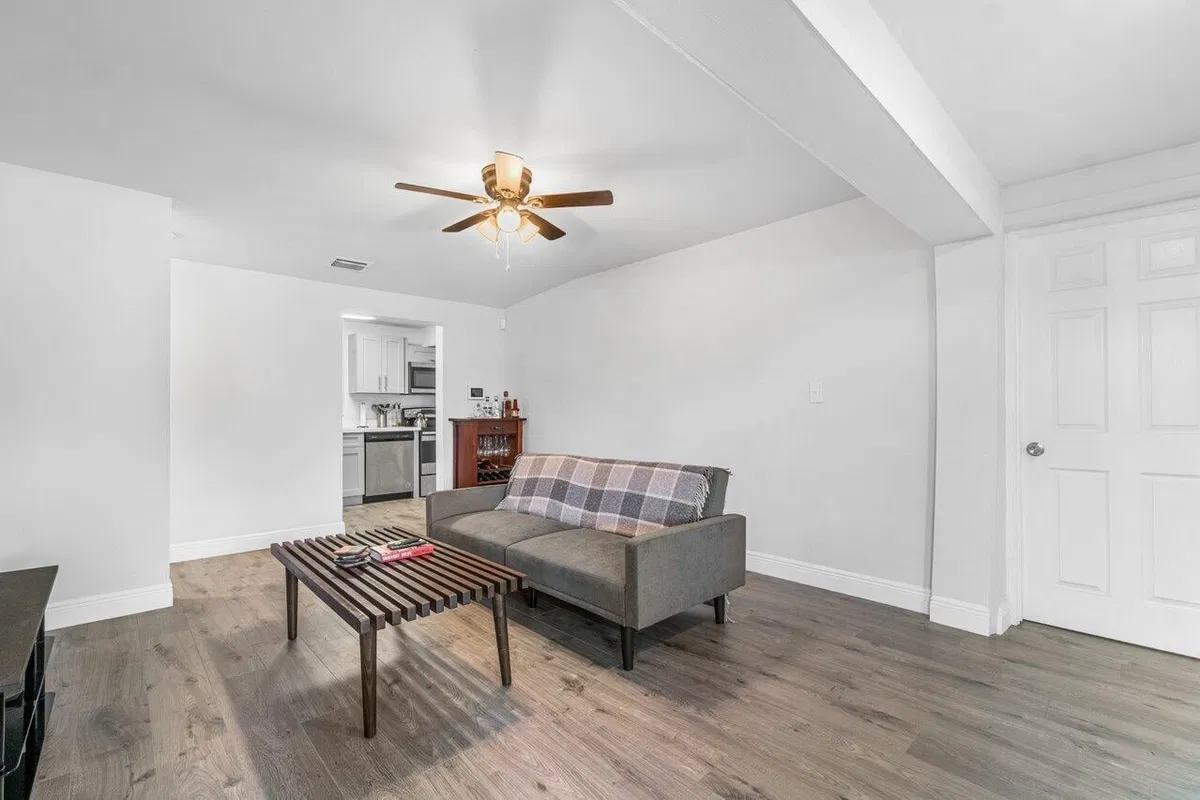 Residence photo 7