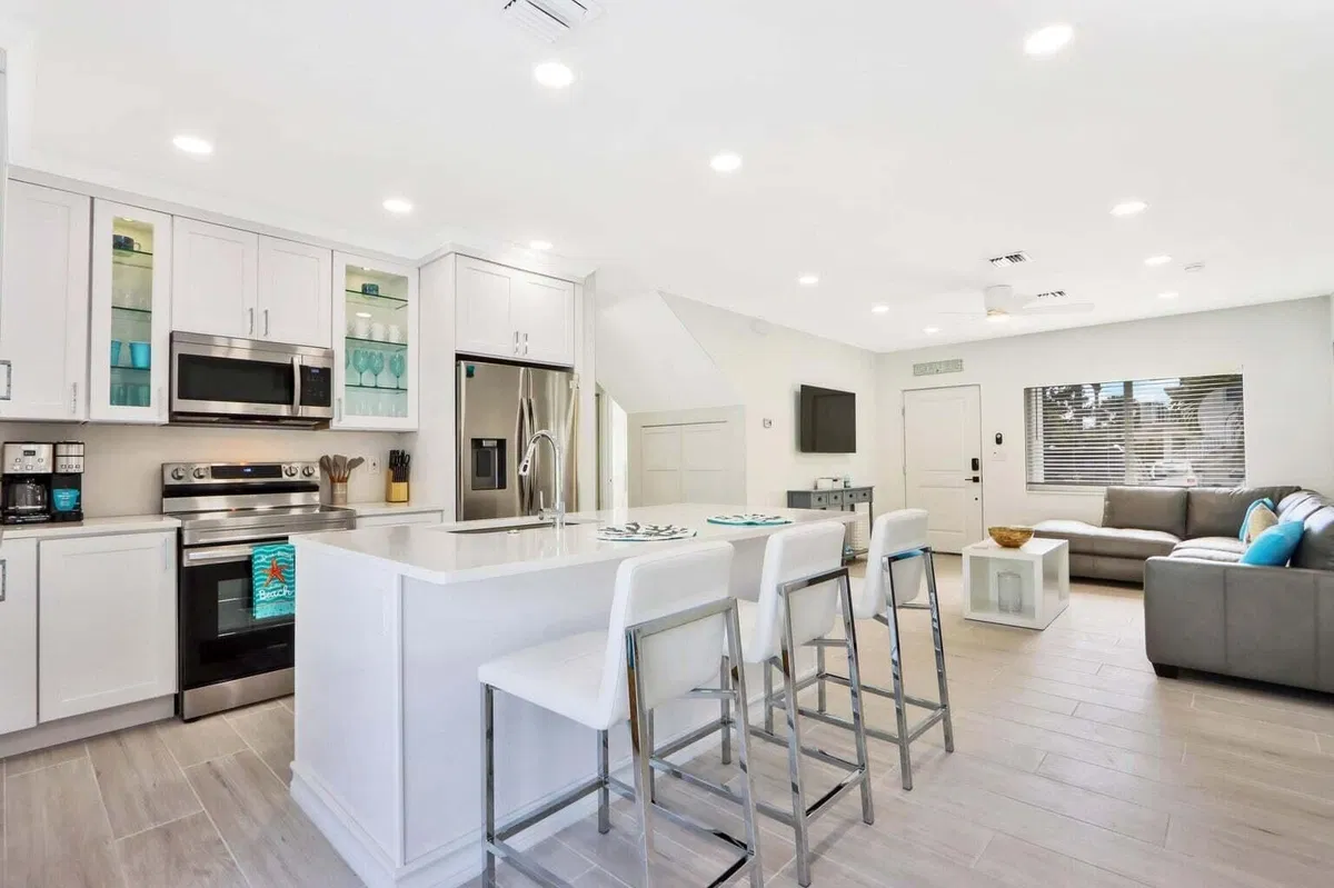 Palm Beach Shores Residence photo 34