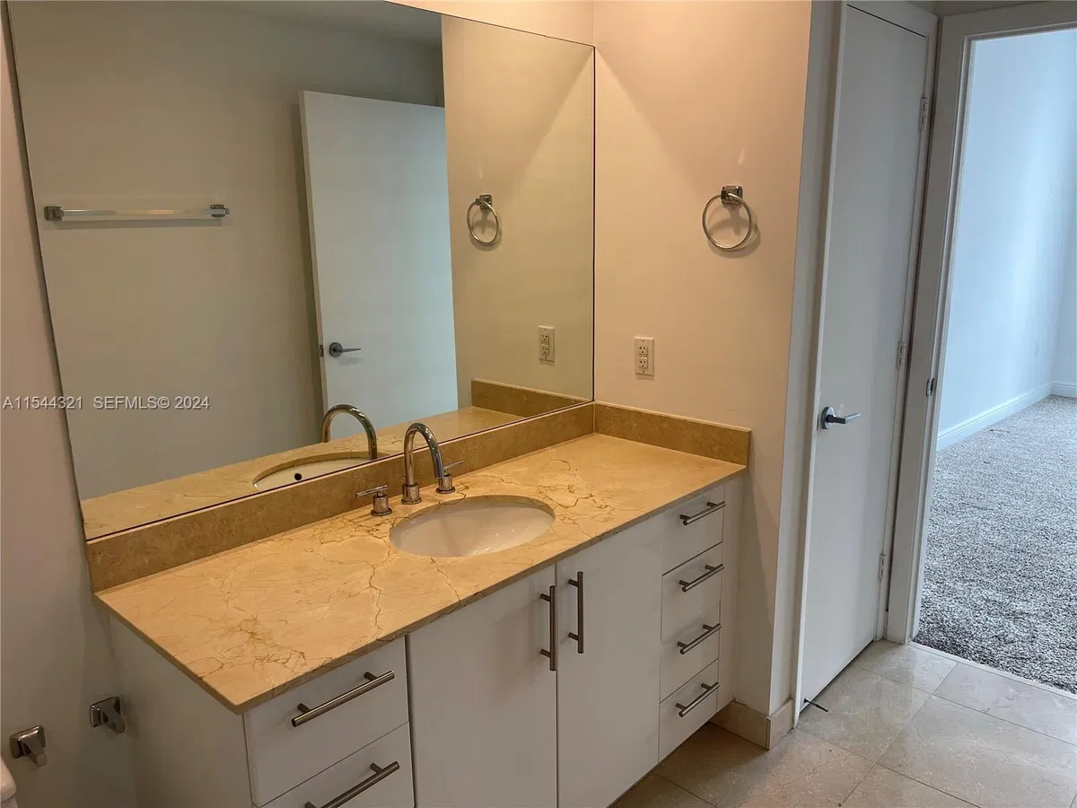 Cityplace South Tower Unit 1018 photo 10