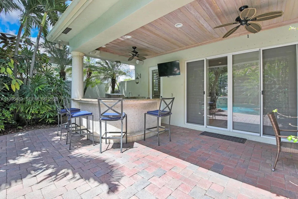 Residence photo 4