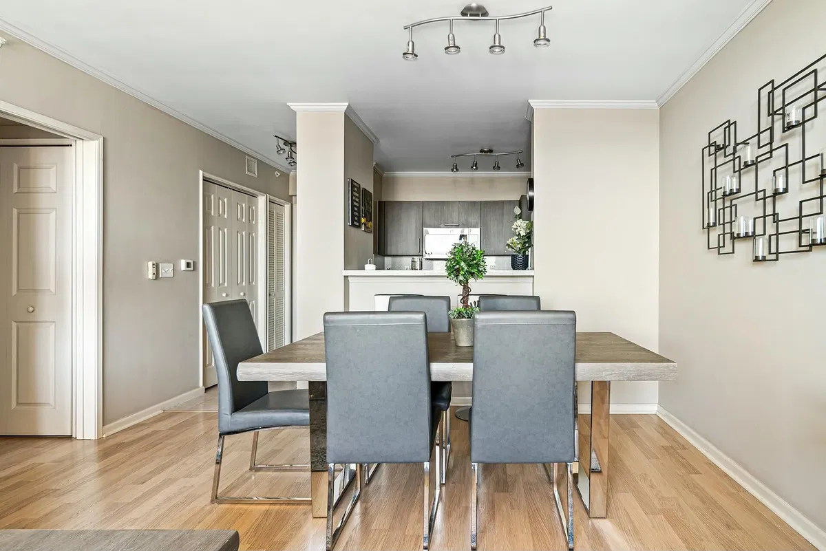 The Tower Condominium at Cityplace Unit 907 photo 7