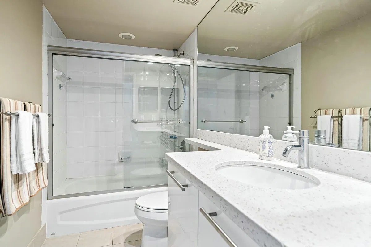 The Tower Condominium at Cityplace Unit 907 photo 10