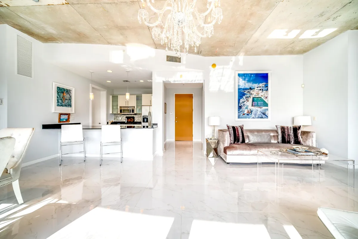 The Meridian Unit 305 photo 4