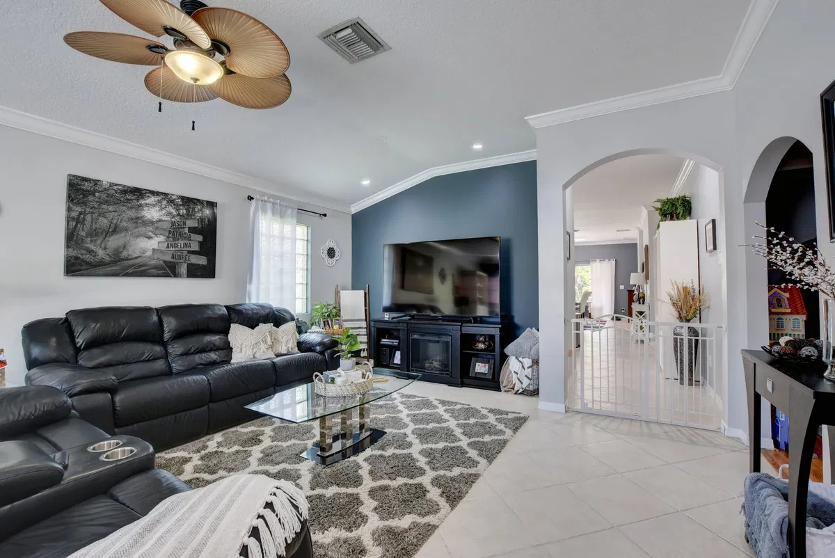Residence photo 4