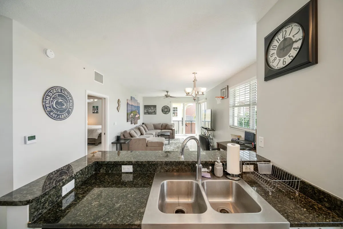 The Astor Unit 505 photo 7