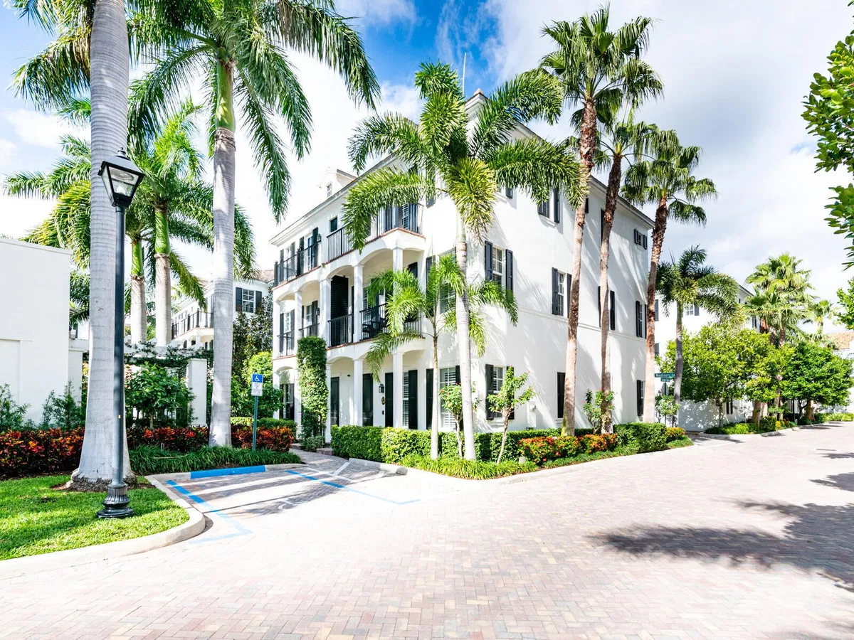 Cannery Row Delray Beach Residence