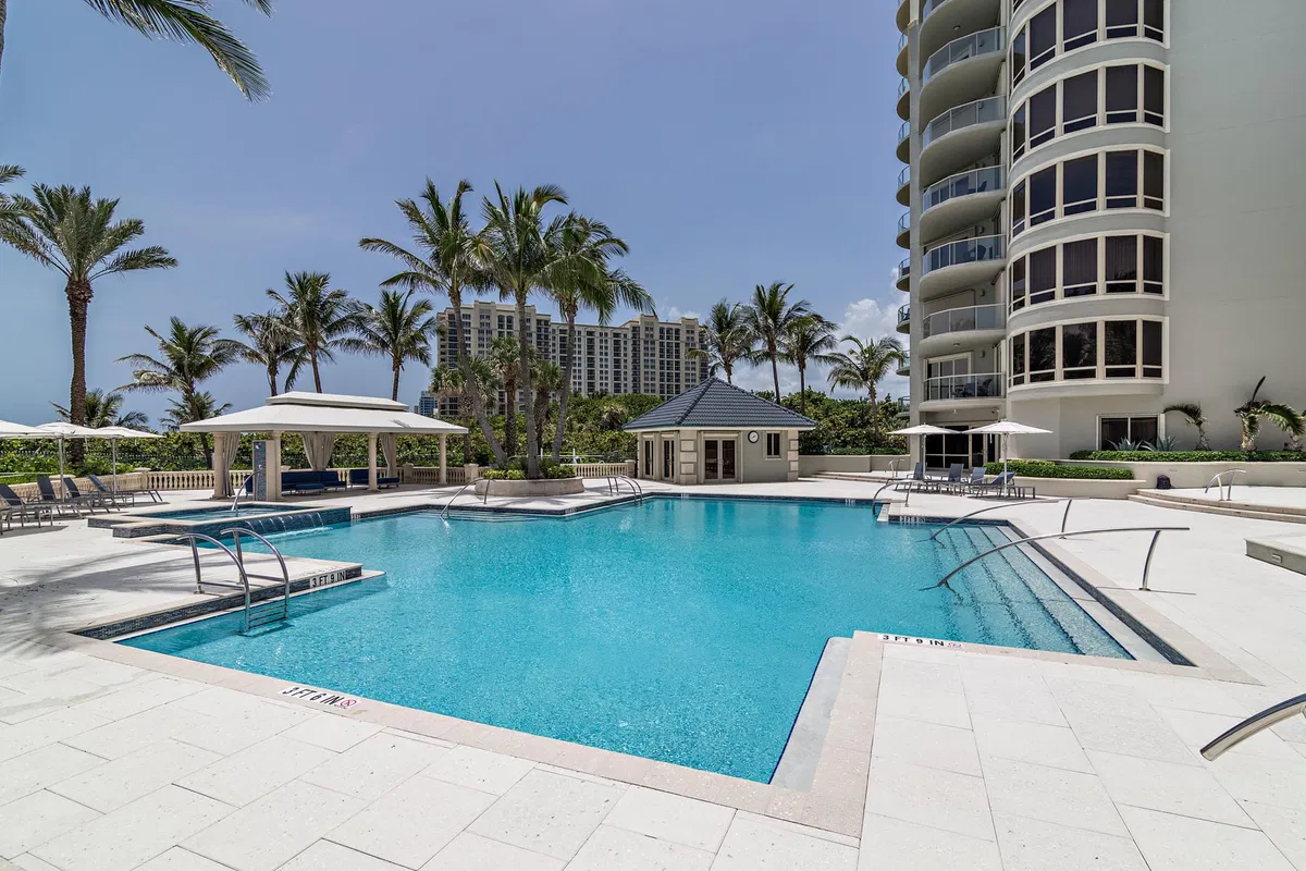 Oasis Singer Island Unit 9b photo 10