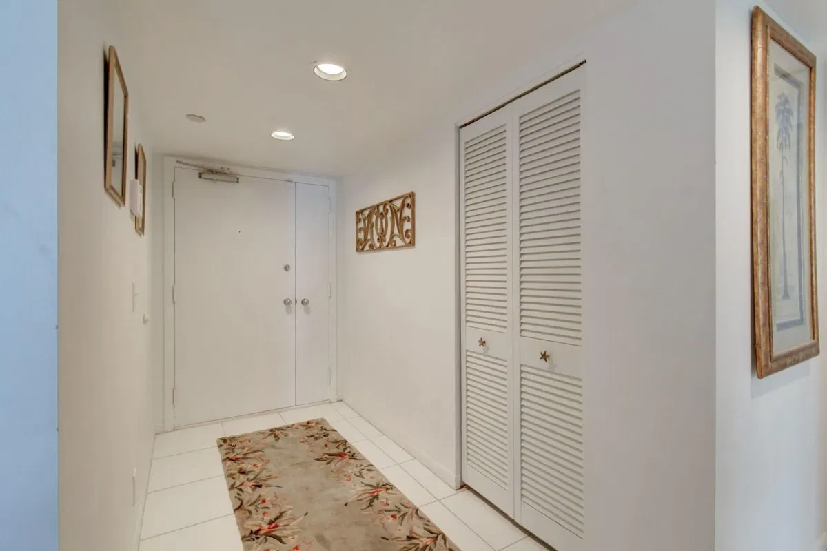 Emeraude Palm Beach Unit 105 photo 10