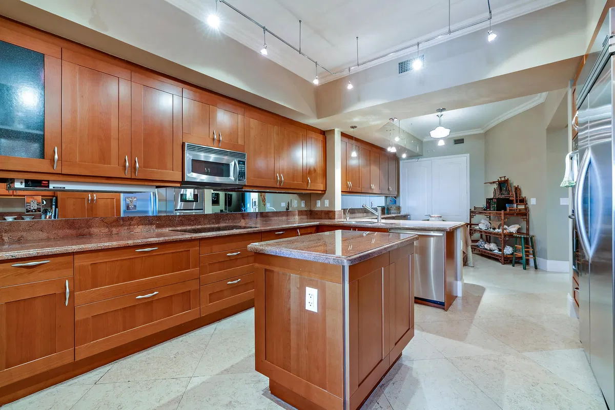 Esplanade Grande Unit 1203 photo 10