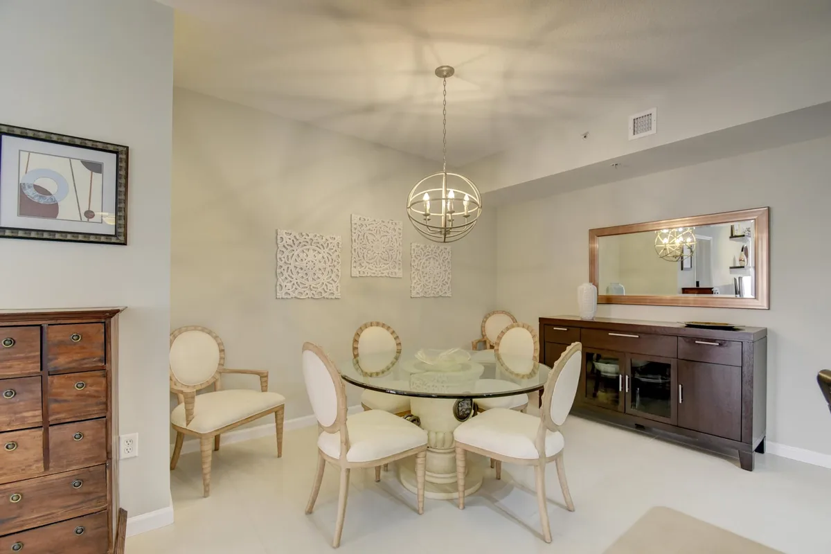 The Astor Unit 215 photo 7