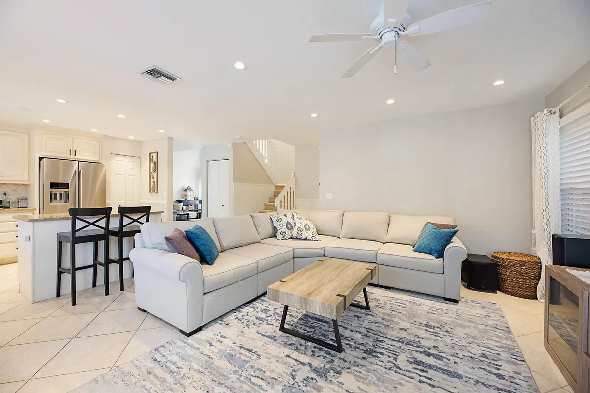 Residence photo 4