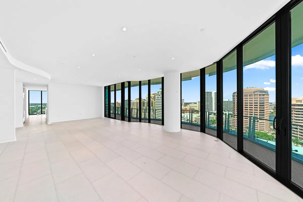 Bristol Palm Beach Unit 1701 photo 4