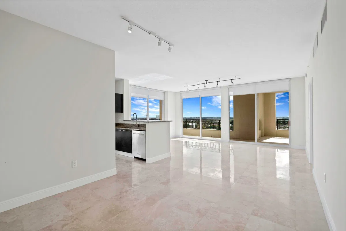 CityPlace South Tower Unit 1423 photo 7
