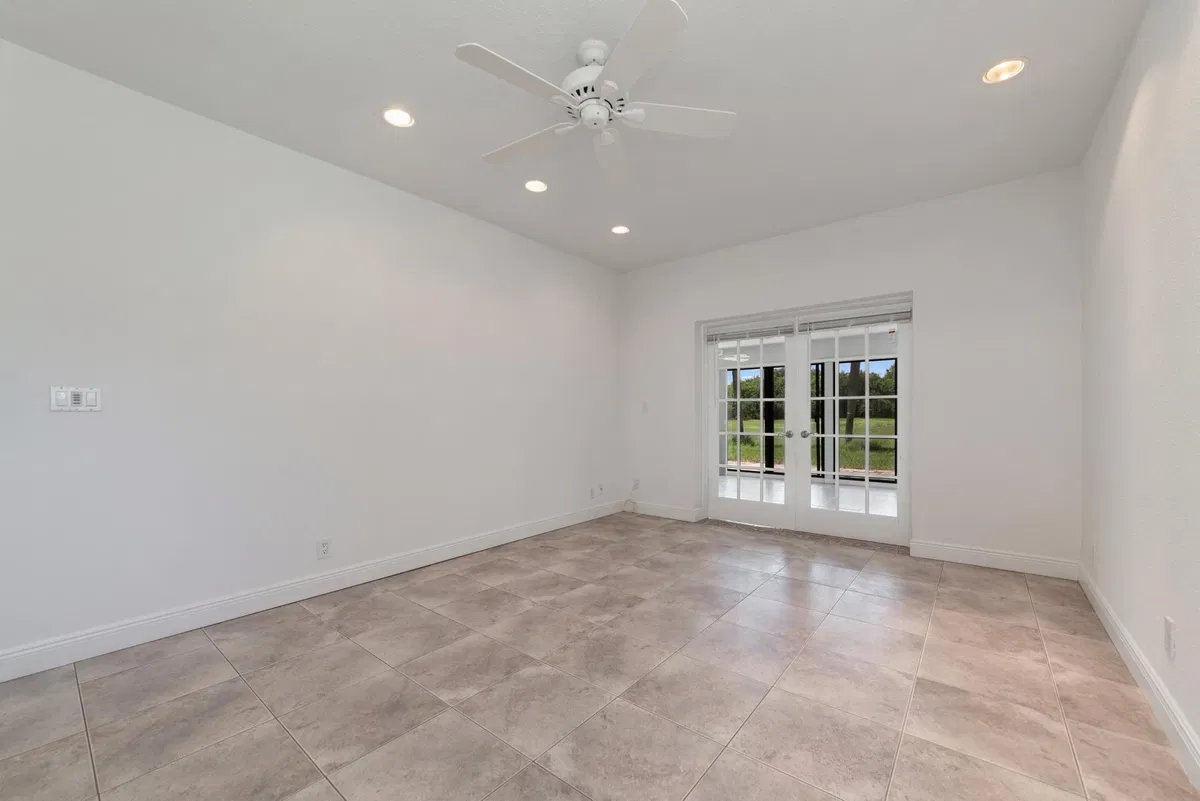 Residence photo 7